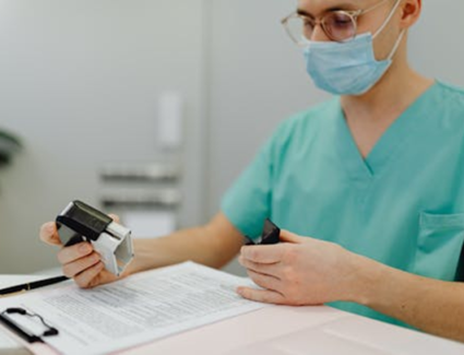 How Standard of Care Reviews Shape Medical Malpractice Outcomes